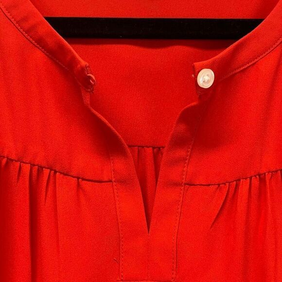 LOFT Women’s Sleeveless Blouse Large Red Ruffle Trim Keyhole Neck Flowy Top - Picture 6 of 13